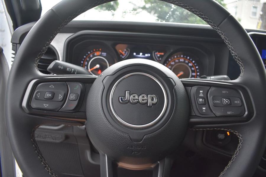 2025 Jeep Wrangler 4-Door Sport S - Photo 11