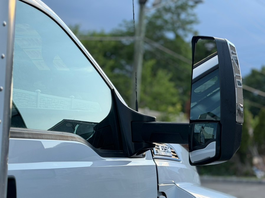 2022 Ford F-650 - Photo 12