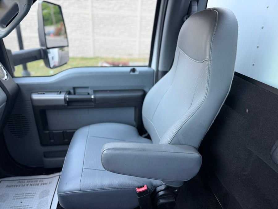 2022 Ford F-650 - Photo 40