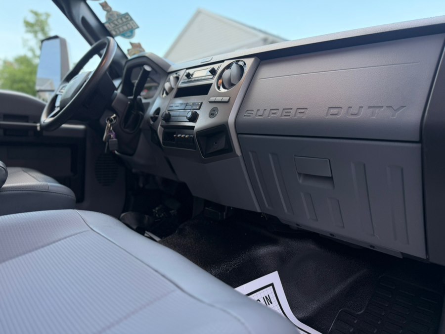 2022 Ford F-650 - Photo 42