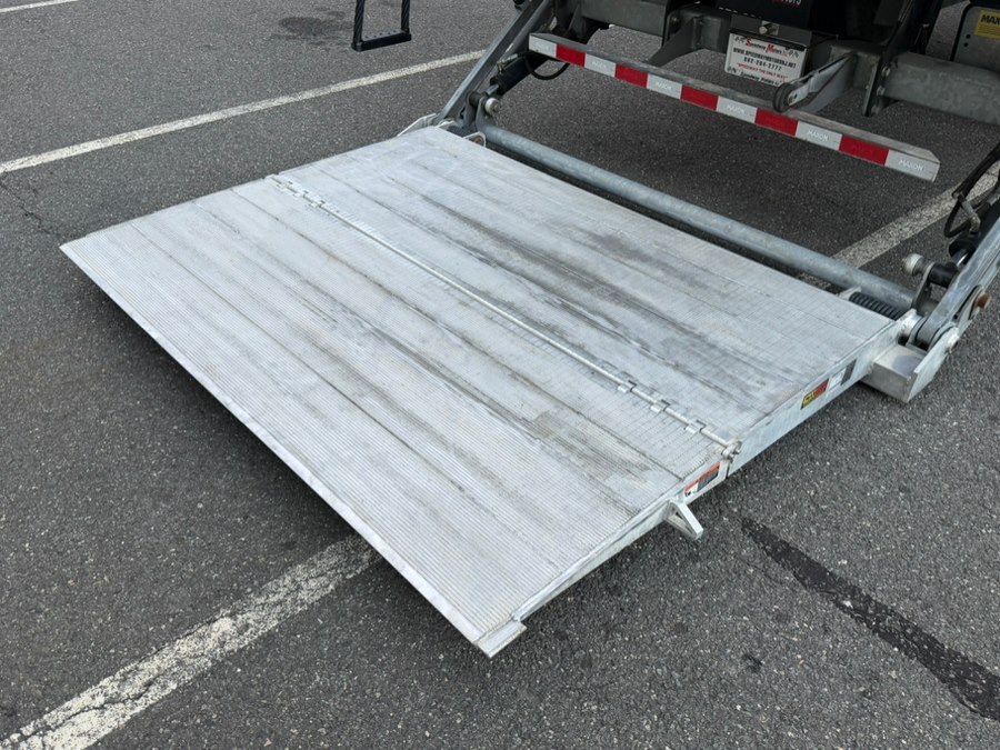 2022 Ford F-650 - Photo 64