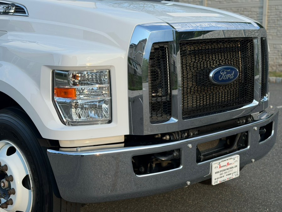 2022 Ford F-650 - Photo 10