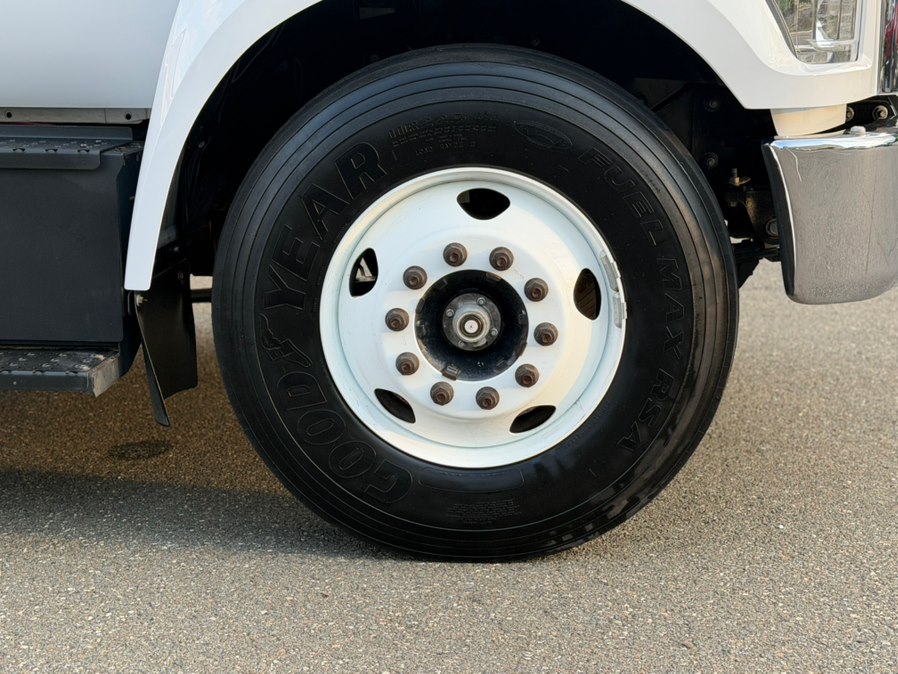 2022 Ford F-650 - Photo 50