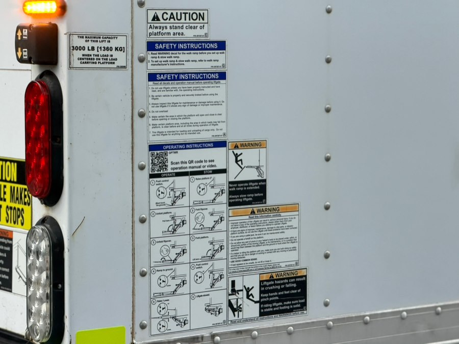 2022 Ford F-650 - Photo 54