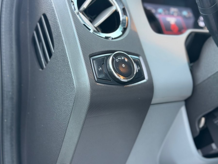 2022 Ford F-650 - Photo 25