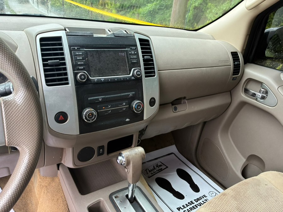 2017 Nissan Frontier SV - Photo 6