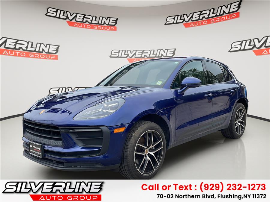 2022 Porsche Macan -'s photo