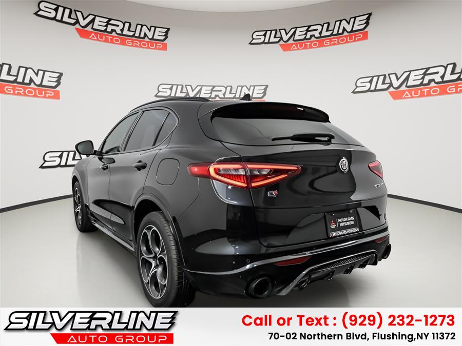 2023 Alfa Romeo Stelvio Veloce AWD's photo
