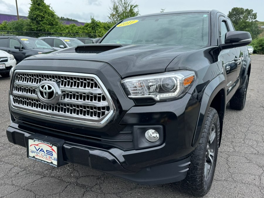 2017 Toyota Tacoma TRD Sport 4WD photo