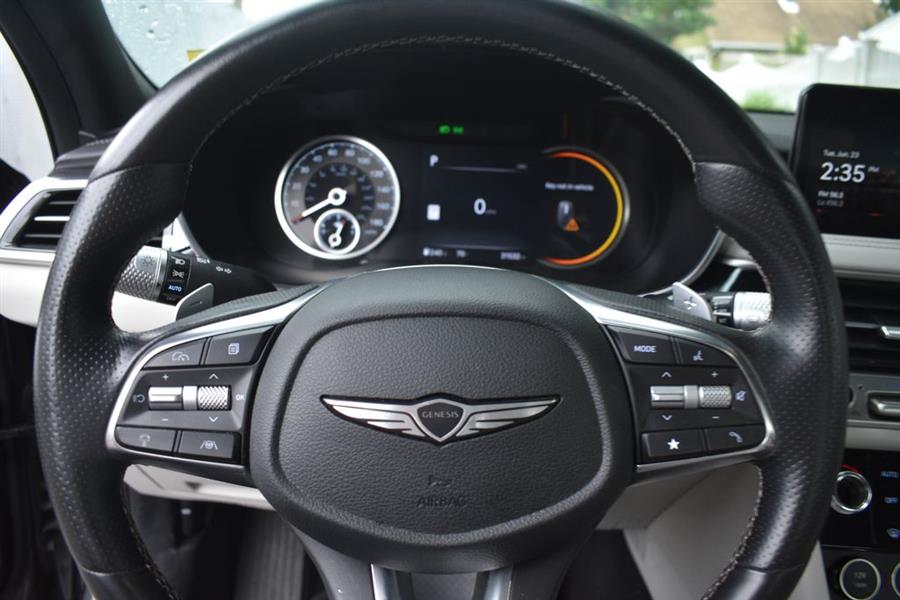 2025 GENESIS G70 Standard - Photo 13
