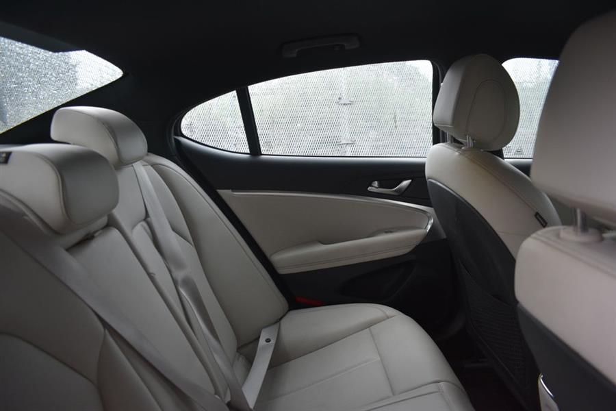 2025 GENESIS G70 Standard - Photo 23