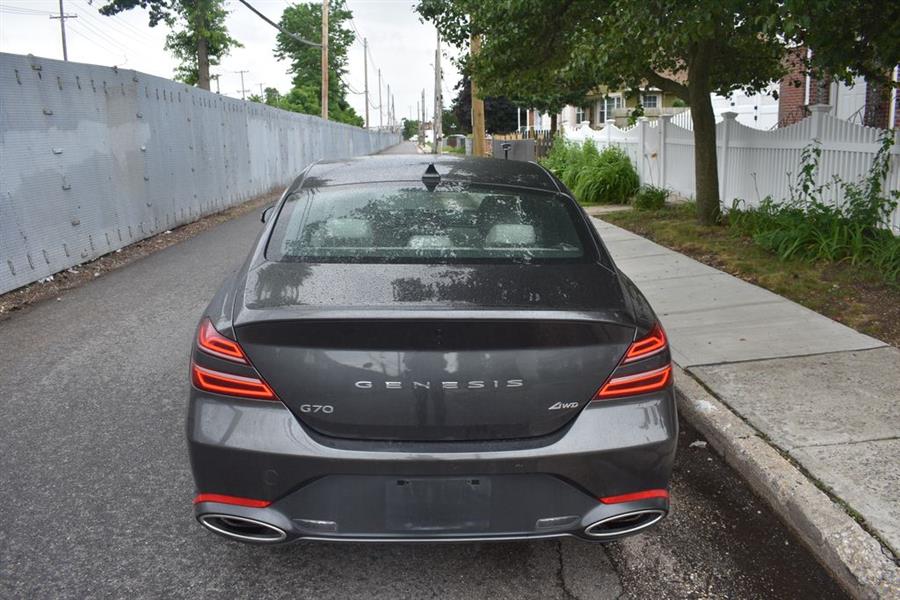 2025 GENESIS G70 Standard - Photo 6