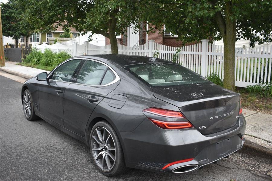2025 GENESIS G70 Standard - Photo 7