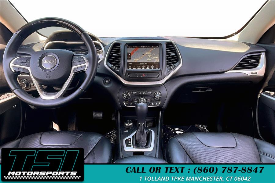 2017 Jeep Cherokee Overland - Photo 15