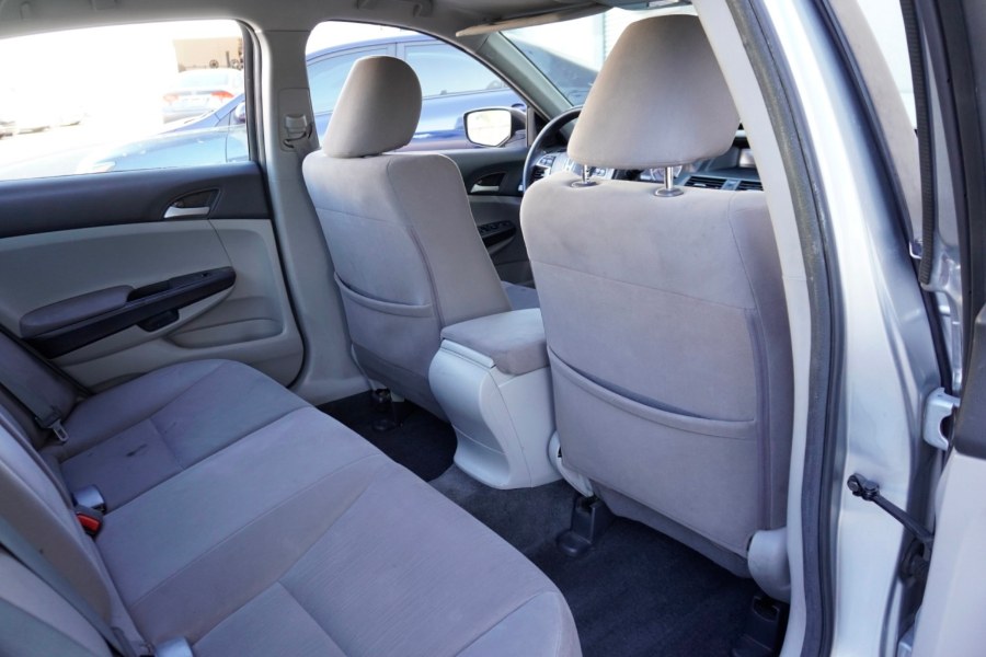 2012 Honda Accord LX-P - Photo 21