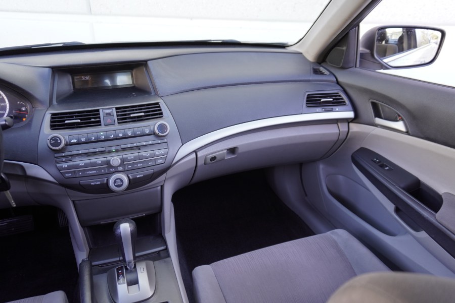 2012 Honda Accord LX-P - Photo 18