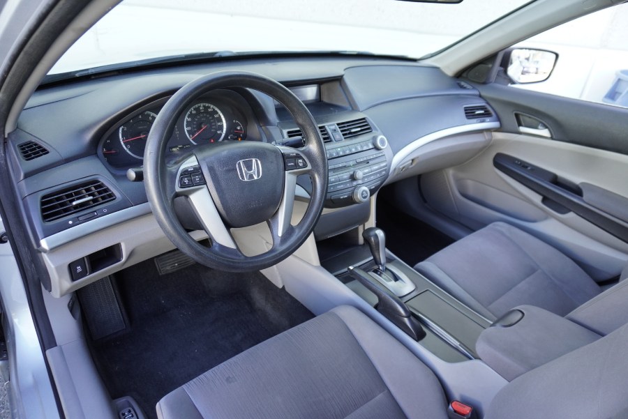 2012 Honda Accord LX-P - Photo 7