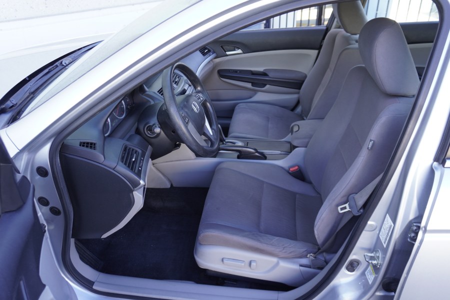 2012 Honda Accord LX-P - Photo 8