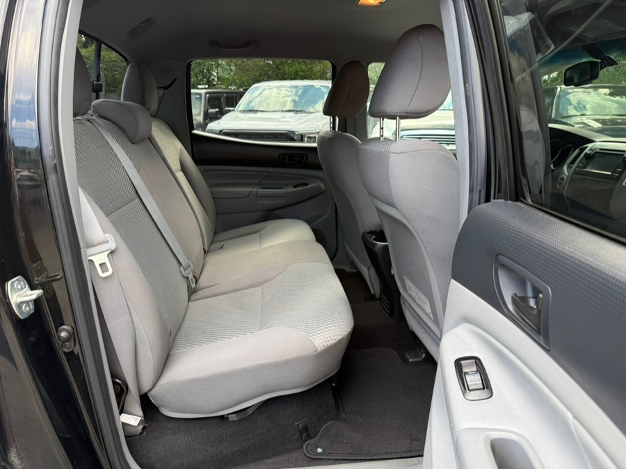 2013 Toyota Tacoma Base - Photo 17