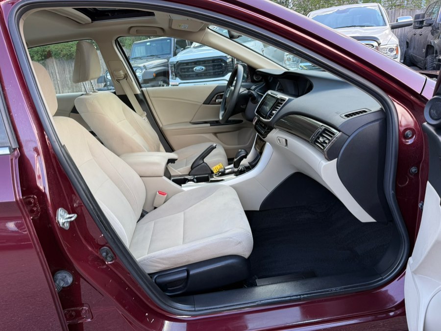 2017 Honda Accord EX - Photo 19