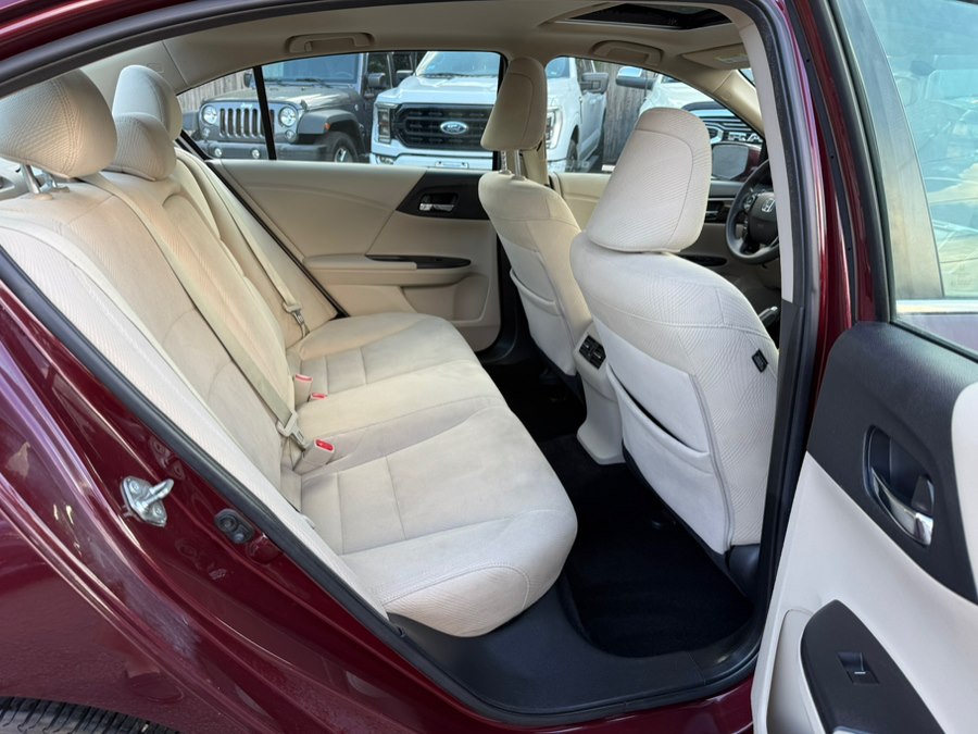 2017 Honda Accord EX - Photo 18
