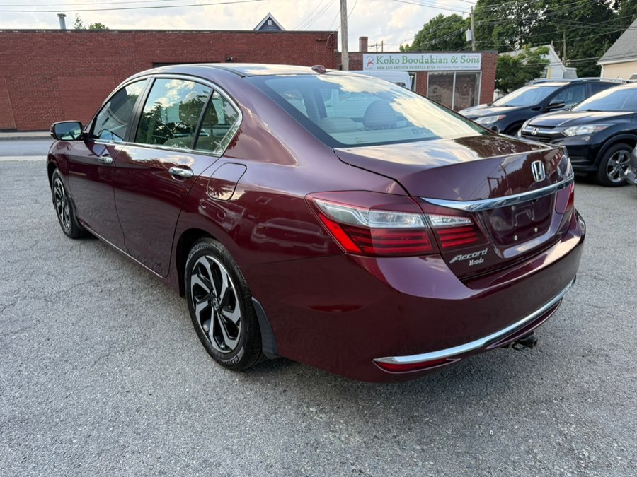 2017 Honda Accord EX - Photo 4
