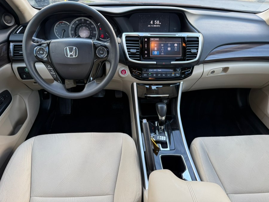 2017 Honda Accord EX - Photo 17