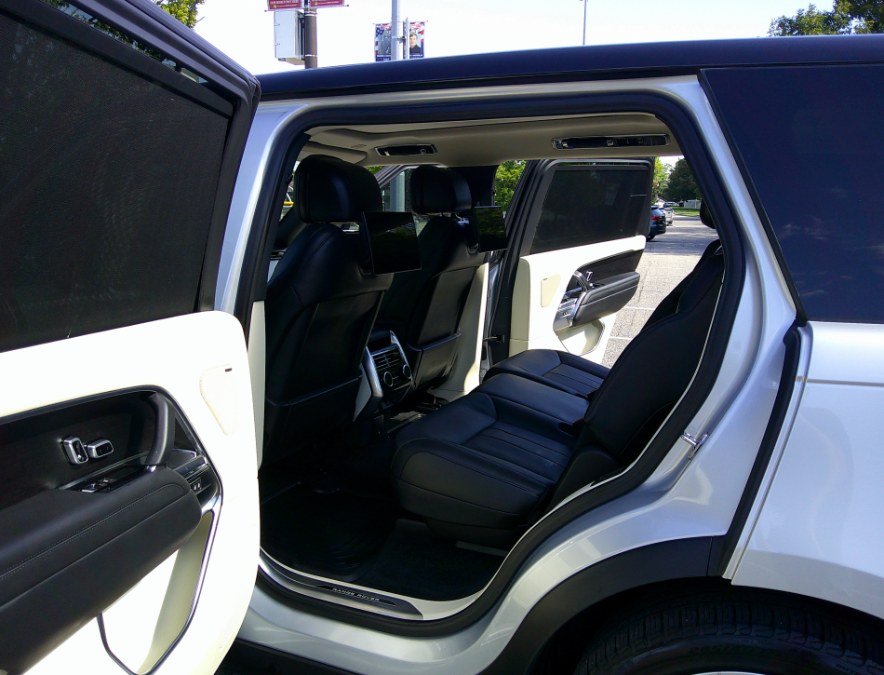 2023 Land Rover Range Rover SE - Photo 51