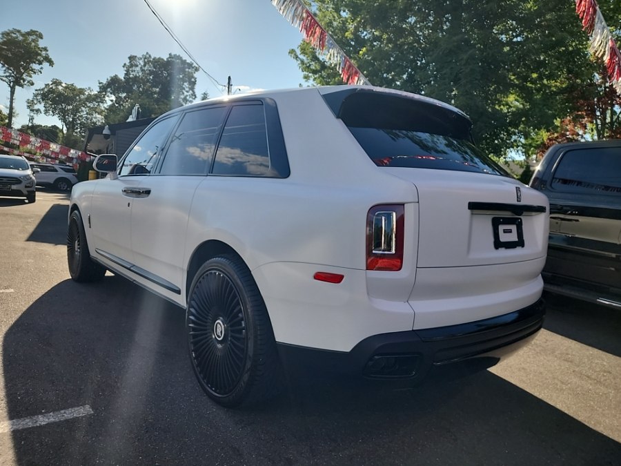 2021 Rolls-Royce Cullinan -'s photo