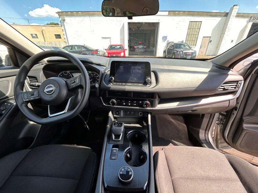 2024 Nissan Rogue S - Photo 8