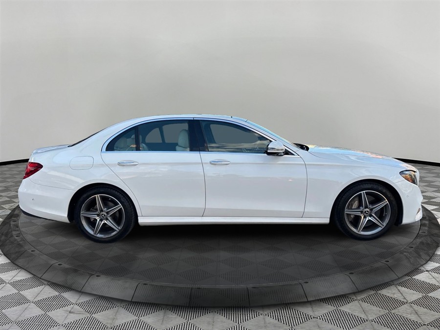 2019 Mercedes-Benz E-Class E300 4MATIC's photo