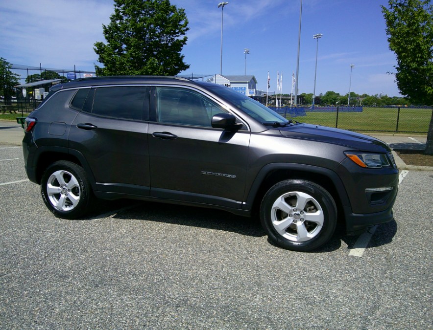Gray 2019 Jeep Compass SUV / Crossover Four-Wheel Drive Automatic