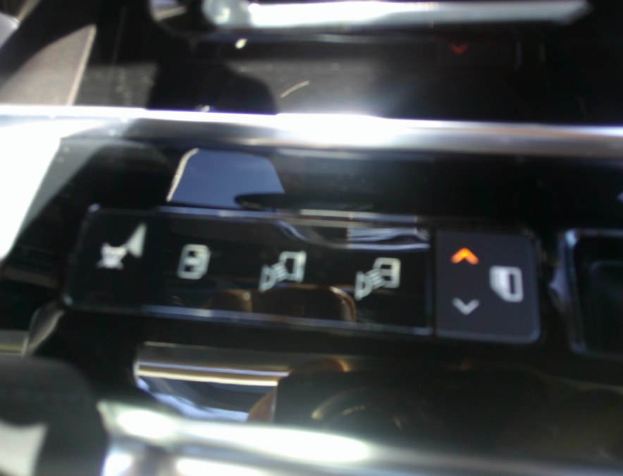 2023 Land Rover Range Rover - $64,977