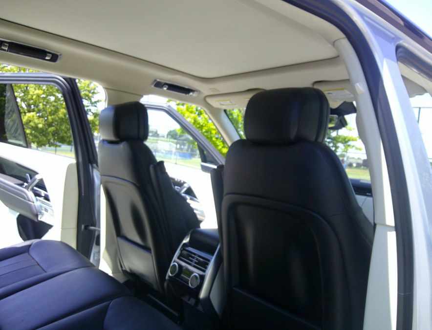 2023 Land Rover Range Rover - $64,977