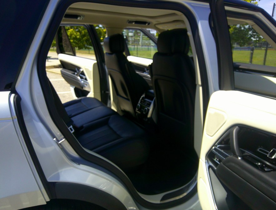2023 Land Rover Range Rover - $64,977