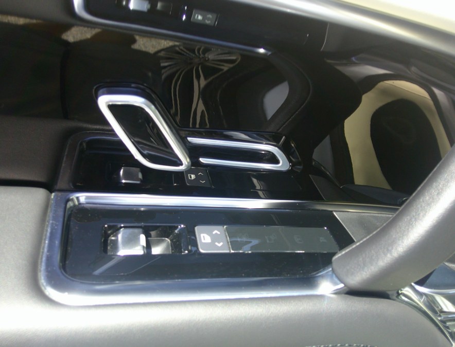 2023 Land Rover Range Rover - $64,977