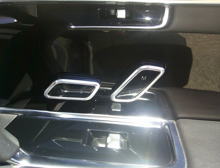 2023 Land Rover Range Rover - $64,977