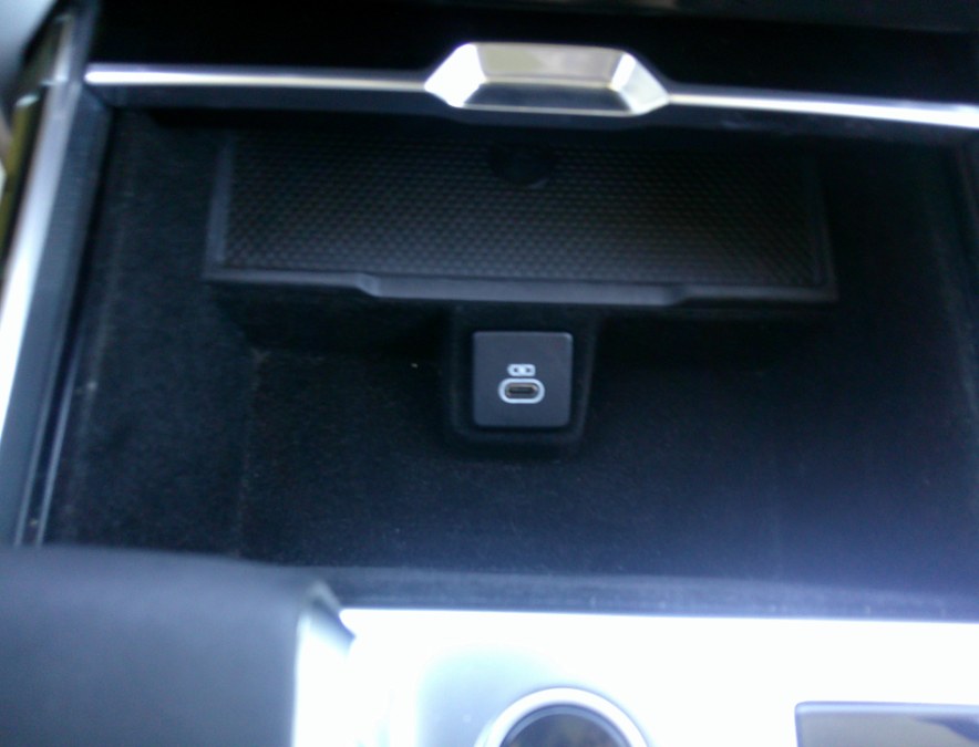 2023 Land Rover Range Rover - $64,977