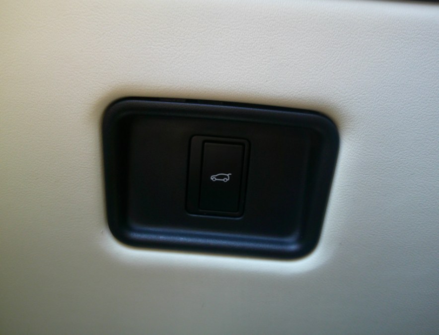 2023 Land Rover Range Rover - $64,977