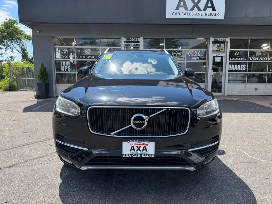 2016 Volvo XC90 T6 AWD Momentum's photo