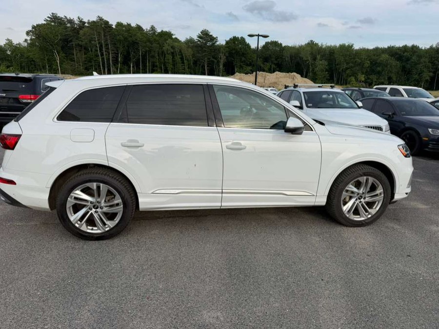2021 Audi Q7 55 Premium Plus quattro Tiptronic's photo