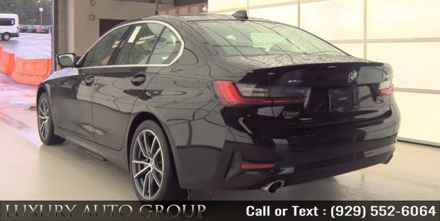 2019 BMW 3 Series 330i xDrive Sedan's photo