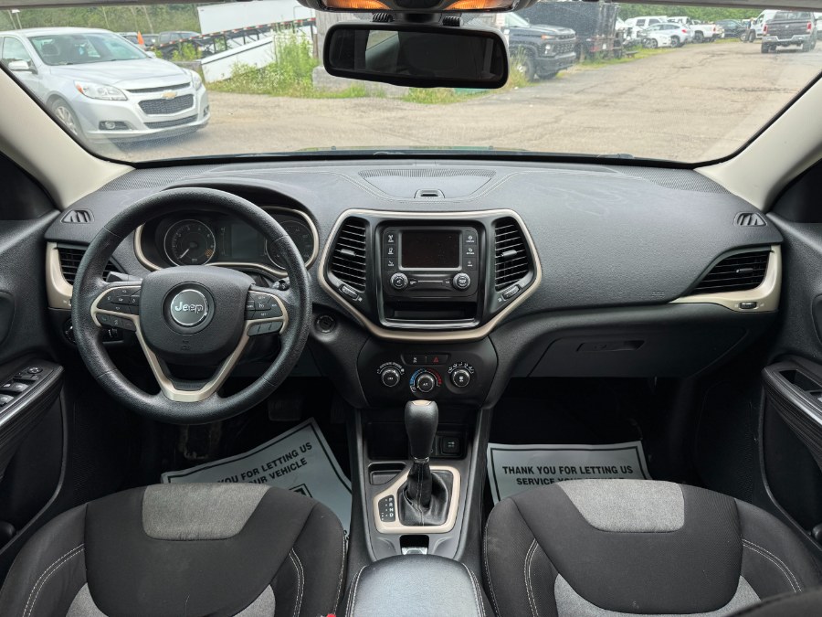 2014 Jeep Cherokee Sport - Photo 20