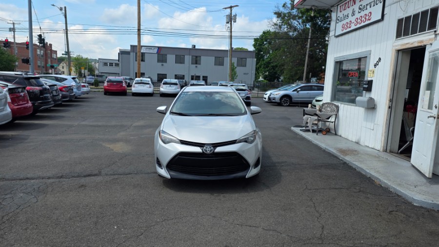 2017 Toyota Corolla LE - Photo 2