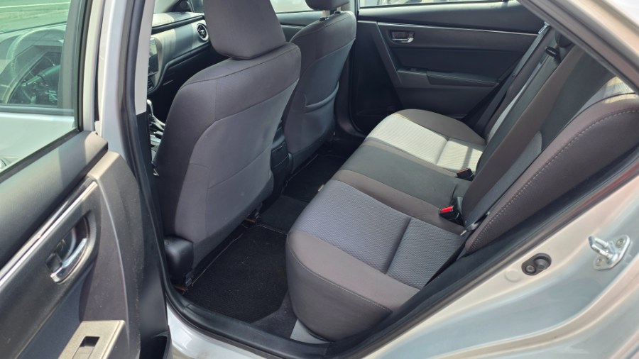 2017 Toyota Corolla LE - Photo 10