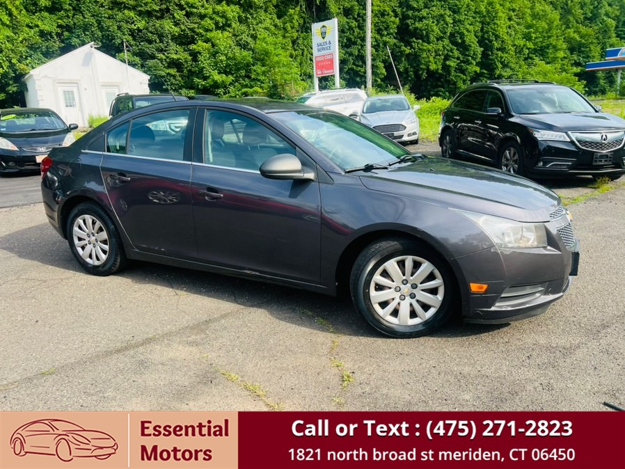 2011 Chevrolet Cruze 4-Door Sedan 2LS's photo