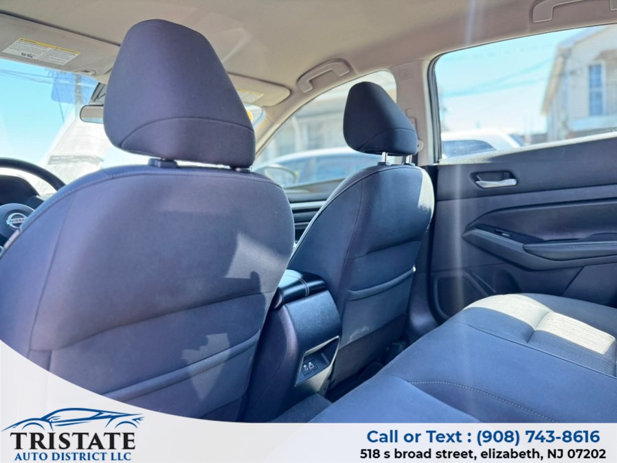 2021 Nissan Altima SV - Photo 14