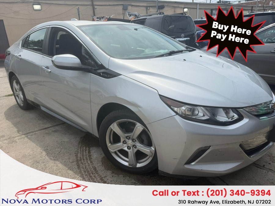 2017 Chevrolet Volt LT's photo