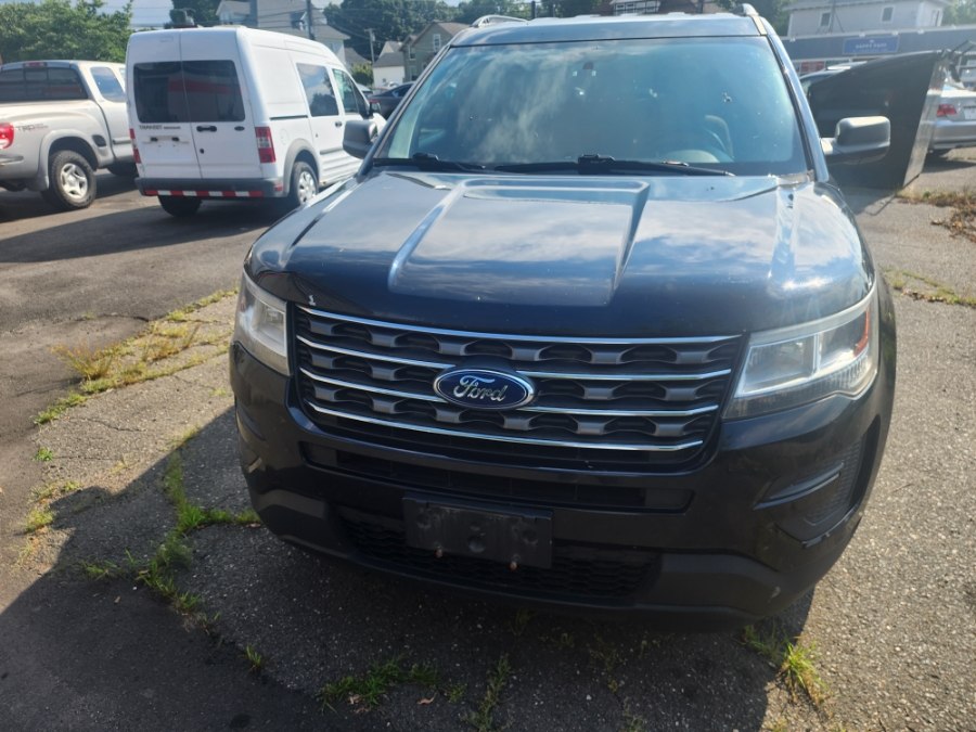 2017 Ford Explorer Base 4WD's photo
