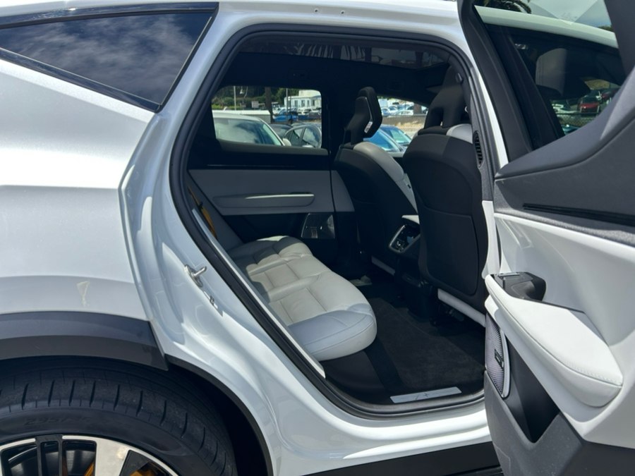 2025 Polestar 3 Performance - Photo 39